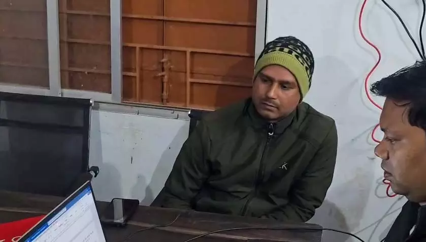 CG BREAKING: ACB की बड़ी कार्रवाई, 40 हजार की रिश्वत लेते लिपिक गिरफ्तार CG BREAKING: ACB की बड़ी कार्रवाई, 40 हजार की रिश्वत लेते लिपिक गिरफ्तार