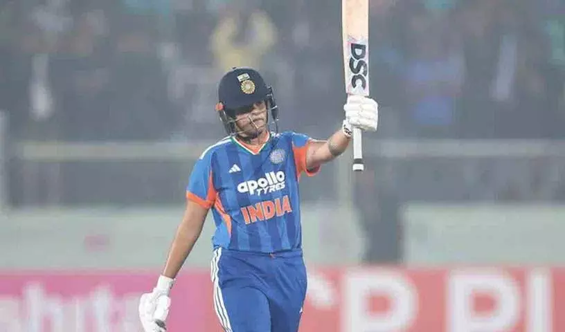 शेफाली ICC अवॉर्ड की दौड़ में.. मिसाइल स्टार्क को मिला नॉमिनेशन शेफाली ICC अवॉर्ड की दौड़ में.. मिसाइल स्टार्क को मिला नॉमिनेशन