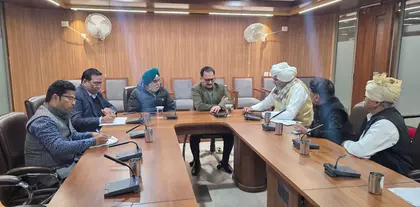 Delhi बीजेपी प्रमुख ने टैक्स माफी के लिए मेयर से अपील की Delhi बीजेपी प्रमुख ने टैक्स माफी के लिए मेयर से अपील की