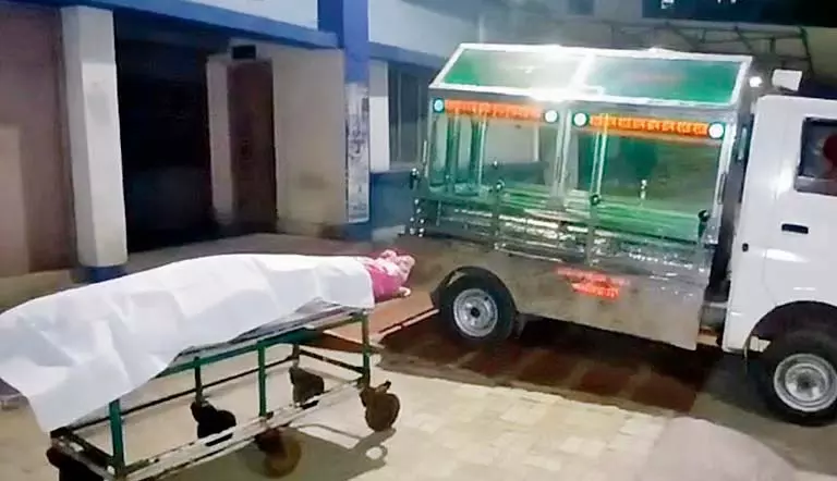 Sagar Dutt के कर्मचारी को शव को मुर्दाघर में रखने के लिए पैसे मांगने के आरोप में गिरफ्तार किया गया Sagar Dutt के कर्मचारी को शव को मुर्दाघर में रखने के लिए पैसे मांगने के आरोप में गिरफ्तार किया गया