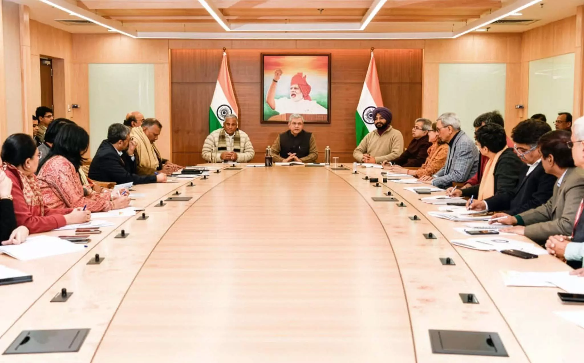 केंद्रीय रेल मंत्री अश्विनी वैष्णव ने सीनियर अधिकारियों के साथ की अहम बैठक केंद्रीय रेल मंत्री अश्विनी वैष्णव ने सीनियर अधिकारियों के साथ की अहम बैठक