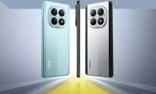 Poco M8 5G: लॉन्च हुआ 5520mAh बैटरी वाला ये दमदार फोन Poco M8 5G: लॉन्च हुआ 5520mAh बैटरी वाला ये दमदार फोन