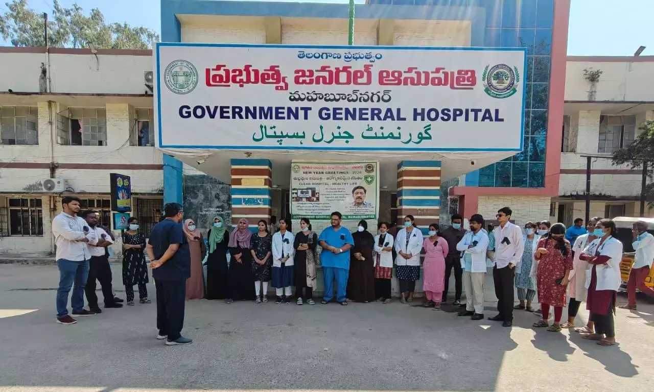 डॉक्टरों ने TGMC GO के खिलाफ विरोध प्रदर्शन किया