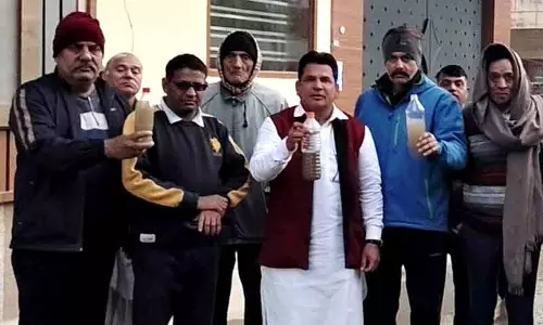 Rohtak, Jhajjar के लोगों ने गंदे पानी की सप्लाई पर रोना रोया Rohtak, Jhajjar के लोगों ने गंदे पानी की सप्लाई पर रोना रोया