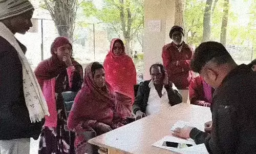 पति ने तलाक लेने बनाया दबाव किया मारपीट, आहत में पत्नी ने की खुदखुशी
