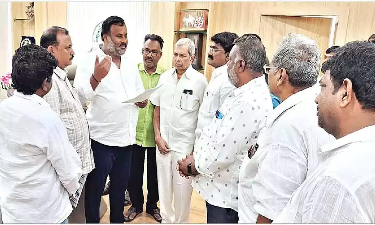 Andhra: रेंटल बस मालिक किराए में बढ़ोतरी की मांग कर रहे