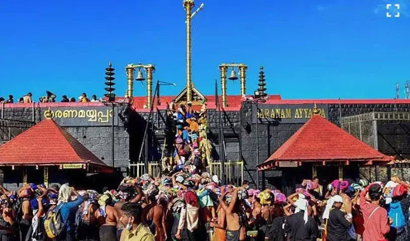 Karnataka: तुमकुरु में सबरीमाला तीर्थयात्रियों के साथ हुए हादसे में बच्चे समेत चार लोगों की मौत Karnataka: तुमकुरु में सबरीमाला तीर्थयात्रियों के साथ हुए हादसे में बच्चे समेत चार लोगों की मौत
