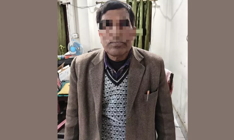 Assam: धुबरी में अवैध मेडिकल प्रैक्टिस करने वाला नकली डॉक्टर पुलिस की गिरफ्त में