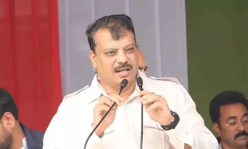 LoP उमंग सिंघार ने जिम्मेदार लोगों के खिलाफ FIR और प्रभावित परिवारों को ₹1 करोड़ देने की मांग की LoP उमंग सिंघार ने जिम्मेदार लोगों के खिलाफ FIR और प्रभावित परिवारों को ₹1 करोड़ देने की मांग की