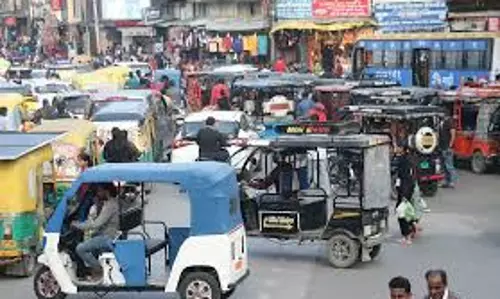 Indore: 30 दिन में लागू होगी ई-रिक्शा व्यवस्था, एक महीने ट्रायल