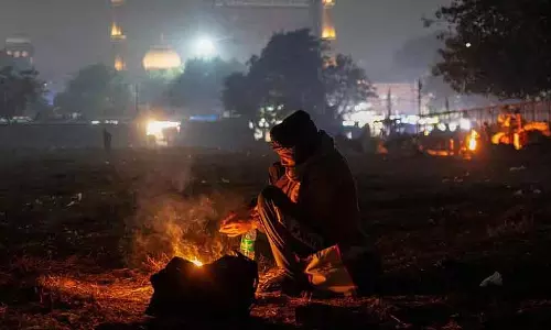 Delhi में कड़ाके की ठंड, पारा इस मौसम में सबसे कम Delhi में कड़ाके की ठंड, पारा इस मौसम में सबसे कम