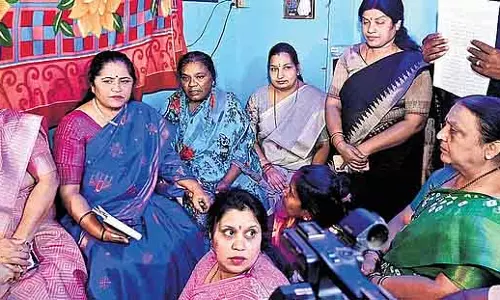BJP कार्यकर्ता के कपड़े उतारने के विवाद ने राजनीतिक मोड़ लिया: नेताओं के आरोप-प्रत्यारोप