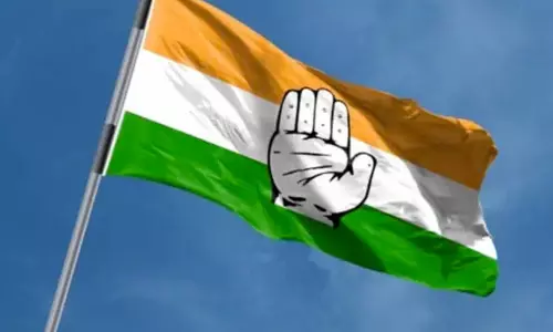 Kolkata: I-PAC पर ED के छापों को लेकर कांग्रेस में दरार Kolkata: I-PAC पर ED के छापों को लेकर कांग्रेस में दरार