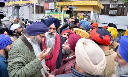 Akali Dal से अलग हुए धड़े ने लापता सरूप्स मामले में ‘निष्क्रियता’ का विरोध किया Akali Dal से अलग हुए धड़े ने लापता सरूप्स मामले में ‘निष्क्रियता’ का विरोध किया