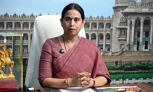 स्कूल और कॉलेजों में सोशल मीडिया के बारे में जागरूकता पैदा करें: Minister ने पुलिस को सलाह दी स्कूल और कॉलेजों में सोशल मीडिया के बारे में जागरूकता पैदा करें: Minister ने पुलिस को सलाह दी