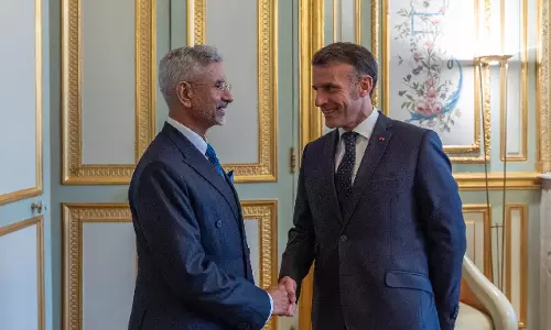 Jaishankar-Macron मुलाकात, वैश्विक बदलावों के बीच रणनीतिक साझेदारी पर चर्चा Jaishankar-Macron मुलाकात, वैश्विक बदलावों के बीच रणनीतिक साझेदारी पर चर्चा