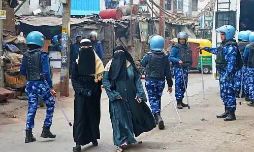 तुर्कमान गेट हिंसा: छह और गिरफ्तारियां, कुल 11 लोग गिरफ्तार तुर्कमान गेट हिंसा: छह और गिरफ्तारियां, कुल 11 लोग गिरफ्तार