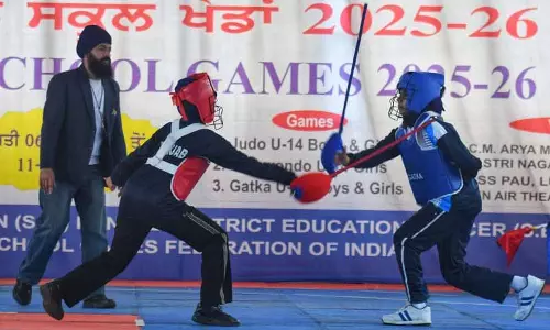 Gatka के प्रैक्टिशनर चाहते हैं कि दूसरे बोर्ड के स्टूडेंट्स भी मार्शल आर्ट अपनाएं