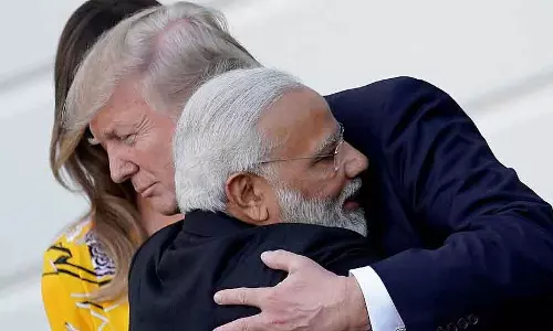 US वाणिज्य सचिव की व्यापार सौदे संबंधी टिप्पणी के बाद कांग्रेस ने PM Modi पर कटाक्ष किया US वाणिज्य सचिव की व्यापार सौदे संबंधी टिप्पणी के बाद कांग्रेस ने PM Modi पर कटाक्ष किया