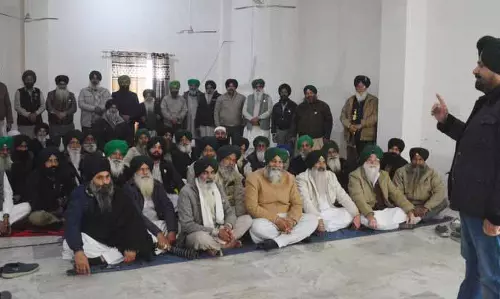 Ludhiana: किसान यूनियन ने कर्ज और सुरक्षा उपायों पर मीटिंग की Ludhiana: किसान यूनियन ने कर्ज और सुरक्षा उपायों पर मीटिंग की