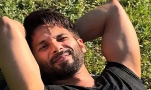 शाहिद कपूर ने O Romeo के लिए पूरे शरीर पर टैटू बनवाया शाहिद कपूर ने O Romeo के लिए पूरे शरीर पर टैटू बनवाया