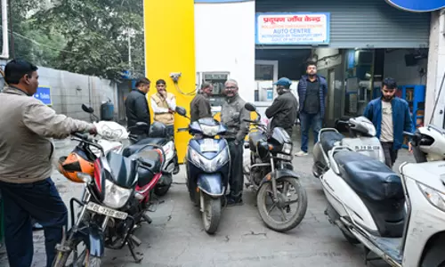 प्रदूषण का दबाव: 2025 में दिल्ली में PUCC उल्लंघनों में रिकॉर्ड बढ़ोतरी प्रदूषण का दबाव: 2025 में दिल्ली में PUCC उल्लंघनों में रिकॉर्ड बढ़ोतरी