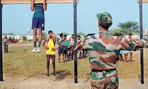 Bhopal: सेना भर्ती के अतिरिक्त चरण के परिणाम घोषित, जानें विवरण Bhopal: सेना भर्ती के अतिरिक्त चरण के परिणाम घोषित, जानें विवरण