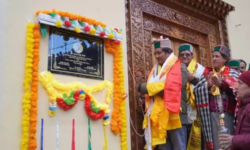 Himachal: मंत्री नेगी ने अधिकारियों को विकास कार्यों में तेजी लाने का निर्देश दिया