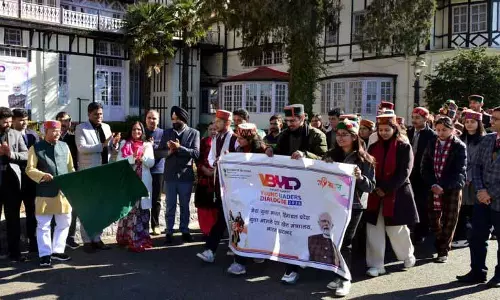 Himachal: राज्यपाल ने विकसित भारत युवा नेता संवाद के लिए राज्य के प्रतिनिधिमंडल को हरी झंडी दिखाई
