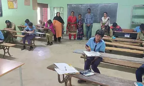 कम नंबर लाने वाले बच्चों पर नज़र रखें: DDPI अल्मास फरवीन ताज कम नंबर लाने वाले बच्चों पर नज़र रखें: DDPI अल्मास फरवीन ताज