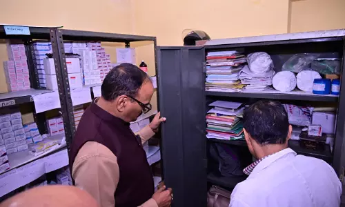 Bareilly: दवाओं की कमी पर डिप्टी सीएम नाराज, निरीक्षण में मिलीं गड़बड़ियां