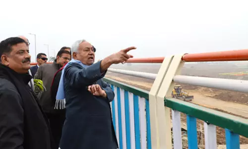 CM नीतीश ने पटना में जेपी गंगा पथ के सौंदर्यीकरण कार्य की समीक्षा की