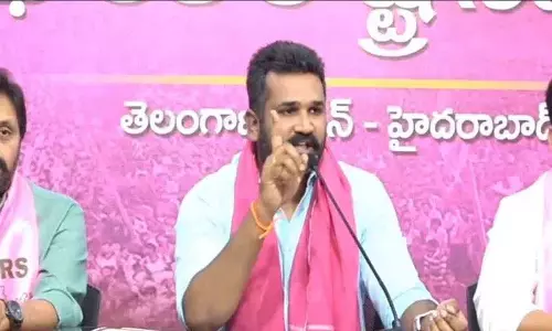 रेवंत रेड्डी को केसीआर और केटीआर से माफी मांगनी चाहिए: Manne Krishank रेवंत रेड्डी को केसीआर और केटीआर से माफी मांगनी चाहिए: Manne Krishank