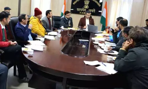 Ramban के डीसी ने मिशन युवा के क्रियान्वयन की समीक्षा की