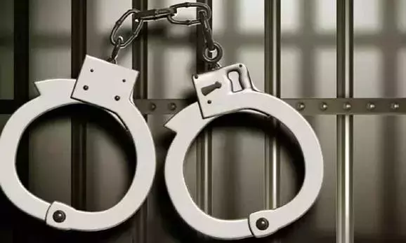 Telangana : खम्मम साइबर क्राइम पुलिस ने फेसबुक पर चाइल्ड पोर्नोग्राफी देखने के आरोप Telangana : खम्मम साइबर क्राइम पुलिस ने फेसबुक पर चाइल्ड पोर्नोग्राफी देखने के आरोप