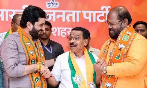 Pune चुनाव से पहले, वरिष्ठ कांग्रेस नेता सुधीर काले भाजपा में शामिल हुए Pune चुनाव से पहले, वरिष्ठ कांग्रेस नेता सुधीर काले भाजपा में शामिल हुए