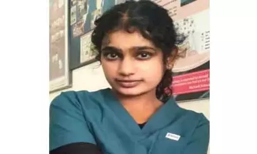 Bangalore : डेंटल कॉलेज के एक डिप्रेशन में आए स्टूडेंट ने सुसाइड किया Bangalore : डेंटल कॉलेज के एक डिप्रेशन में आए स्टूडेंट ने सुसाइड किया