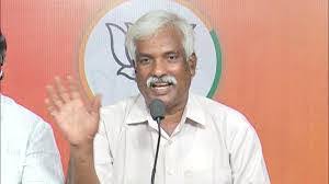 BJP नेता का कांग्रेस पर भाषा और धर्म का आरोप