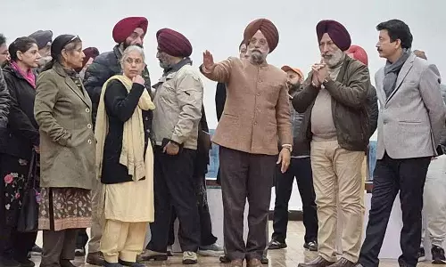 GNDU के वीसी ने स्वर्ण जयंती दीक्षांत समारोह की तैयारियों का जायजा लिया GNDU के वीसी ने स्वर्ण जयंती दीक्षांत समारोह की तैयारियों का जायजा लिया