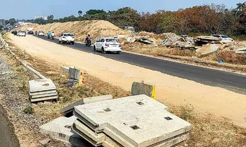 NH-44 फ्लाईओवर की डेडलाइन तीसरी बार 2026 तक बढ़ाई गई, यात्रियों को परेशानी