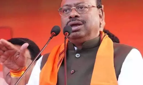 Guardian Minister ने अमरावती के विकास का वादा किया, भाजपा मेयर उम्मीदवार उतारेगी Guardian Minister ने अमरावती के विकास का वादा किया, भाजपा मेयर उम्मीदवार उतारेगी