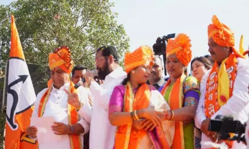 PMC चुनाव 2026: एकनाथ शिंदे ने आबा बागुल के चुनाव के लिए फंड देने का वादा किया PMC चुनाव 2026: एकनाथ शिंदे ने आबा बागुल के चुनाव के लिए फंड देने का वादा किया