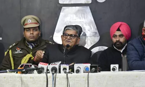 चंडीगढ़ मेट्रो को कामयाब बनाने के लिए पड़ोसी शहरों को जोड़ना ज़रूरी है: Kataria चंडीगढ़ मेट्रो को कामयाब बनाने के लिए पड़ोसी शहरों को जोड़ना ज़रूरी है: Kataria