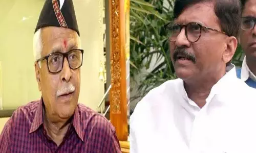 Prakash Mahajan ने उद्धव ठाकरे के पदभार संभालने पर संजय राउत से सवाल किए Prakash Mahajan ने उद्धव ठाकरे के पदभार संभालने पर संजय राउत से सवाल किए