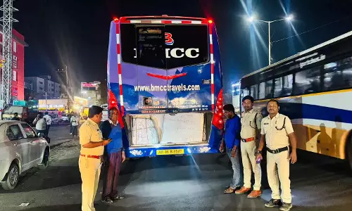 Sankranti Update : बसों की चेकिंग के लिए विभाग ने कसी कमर Sankranti Update : बसों की चेकिंग के लिए विभाग ने कसी कमर