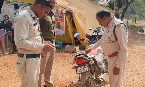 बेमेतरा पुलिस का विशेष अभियान: “सशक्त एप” से 1,471 वाहनों की जांच