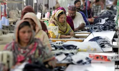 वित्तीय और कानूनी अनिश्चितता Pakistan की अर्थव्यवस्था पर भारी वित्तीय और कानूनी अनिश्चितता Pakistan की अर्थव्यवस्था पर भारी