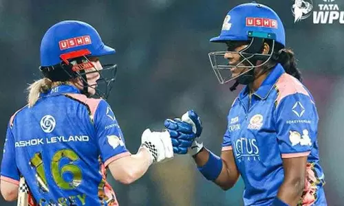 संजना कैरी के कैमियो ने WPL ओपनर में मुंबई को बड़ा स्कोर बनाने में मदद की संजना कैरी के कैमियो ने WPL ओपनर में मुंबई को बड़ा स्कोर बनाने में मदद की