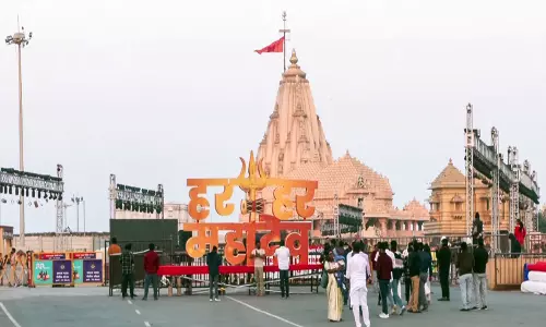 इतिहासकार नरोत्तम पालन ने Somnath मंदिर के इतिहास में पोरबंदर की भूमिका का वर्णन किया