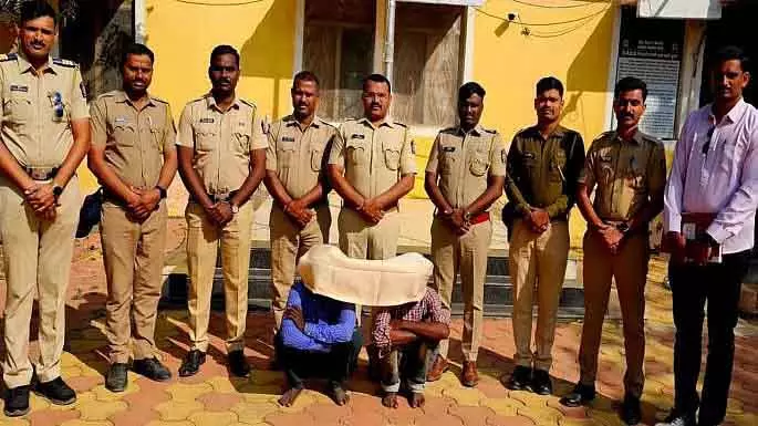 अंभोरा पुलिस ने 150 KM की तलाश के बाद हथियारबंद चोरी के मामले में दो भाइयों को गिरफ्तार किया अंभोरा पुलिस ने 150 KM की तलाश के बाद हथियारबंद चोरी के मामले में दो भाइयों को गिरफ्तार किया
